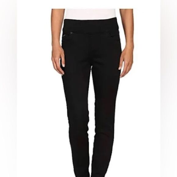 FDJ Pull On Cigarette Black Jegging Pants - 4 - NWT - Picture 1 of 11